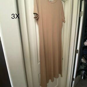 Fashion Nova Tan Casual Maxi Dress Crew Neck Short Sleeve